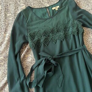 UA Los Angeles Long-sleeve Green Dress Size Small